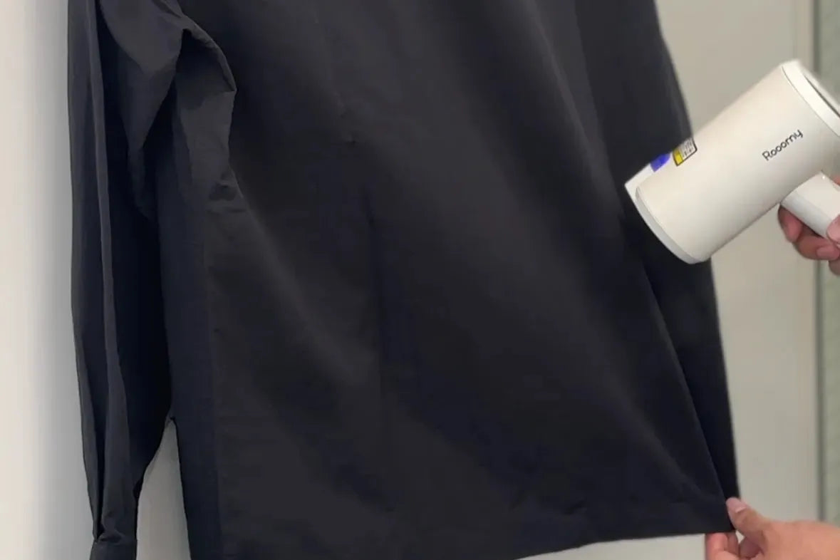洋服のシワ伸ばしに|スタイリッシュスチーマー