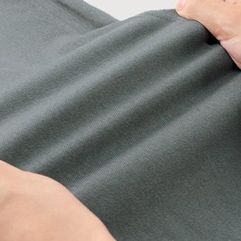 ウールライクスラックスパンツ グレー 商品画像 ストレッチ見せ