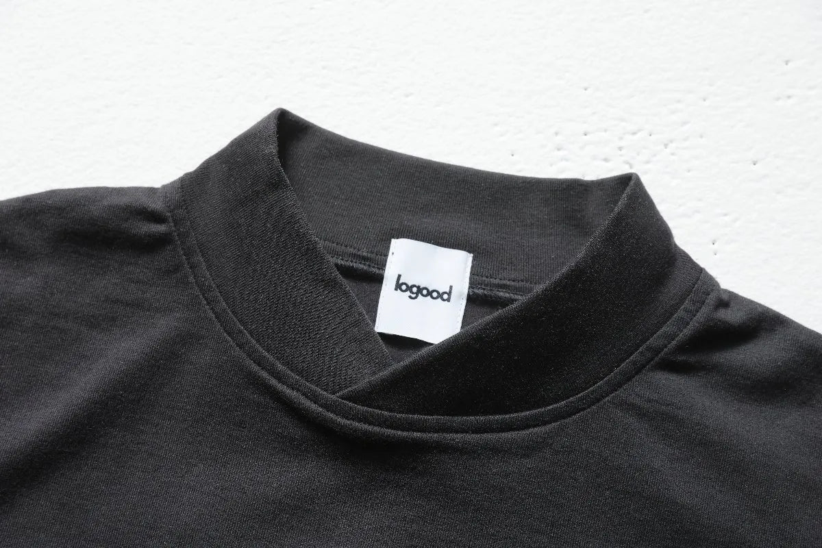 永く着られるクロスネックTシャツ ブラック ネックまわり