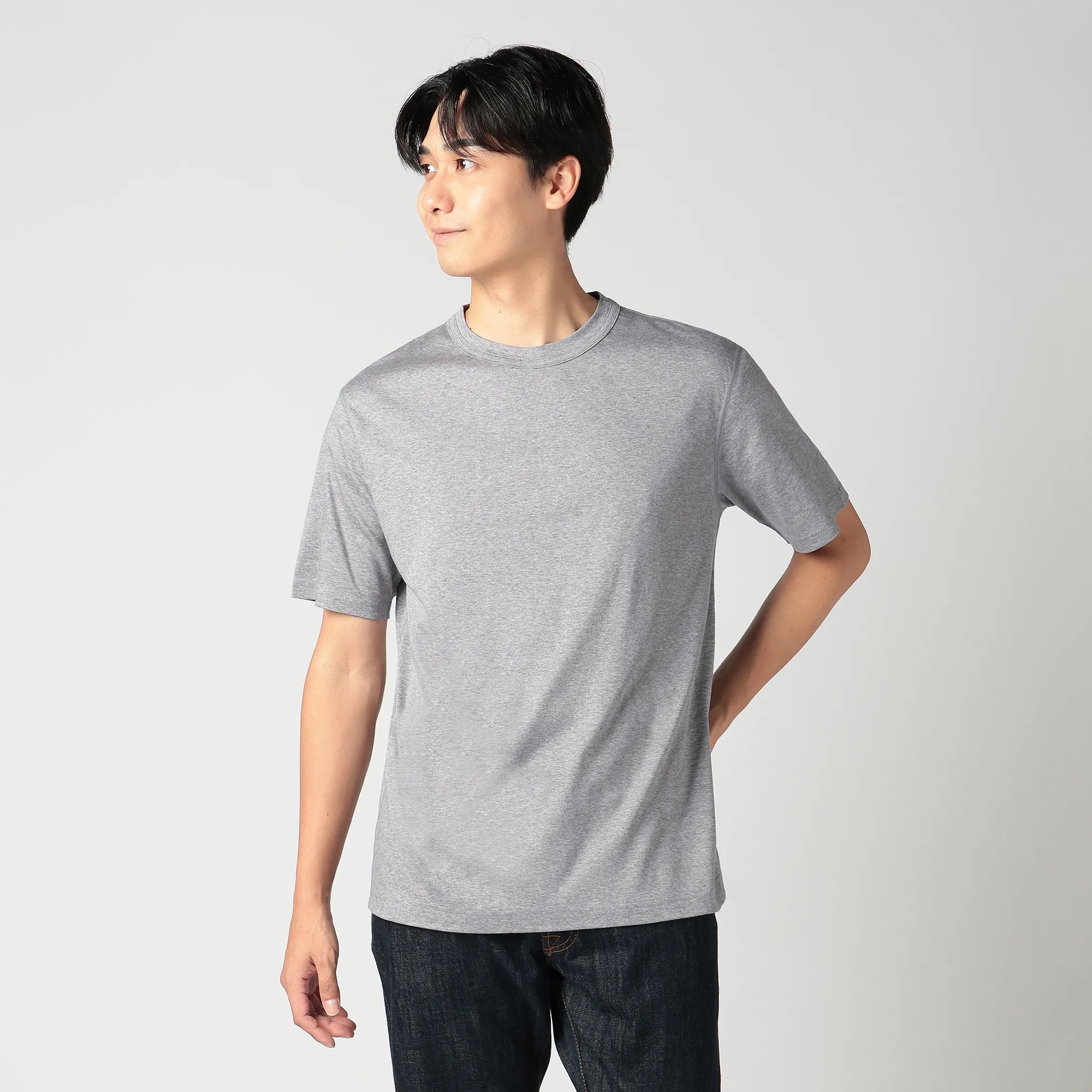 汗を気にしないTシャツ 杢グレー 着用画像 正面