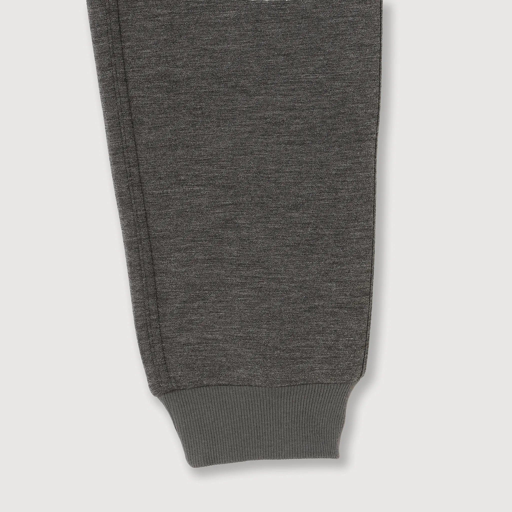 テックニットナローリブパンツ ヘザーチャコール 商品画像 裾アップ