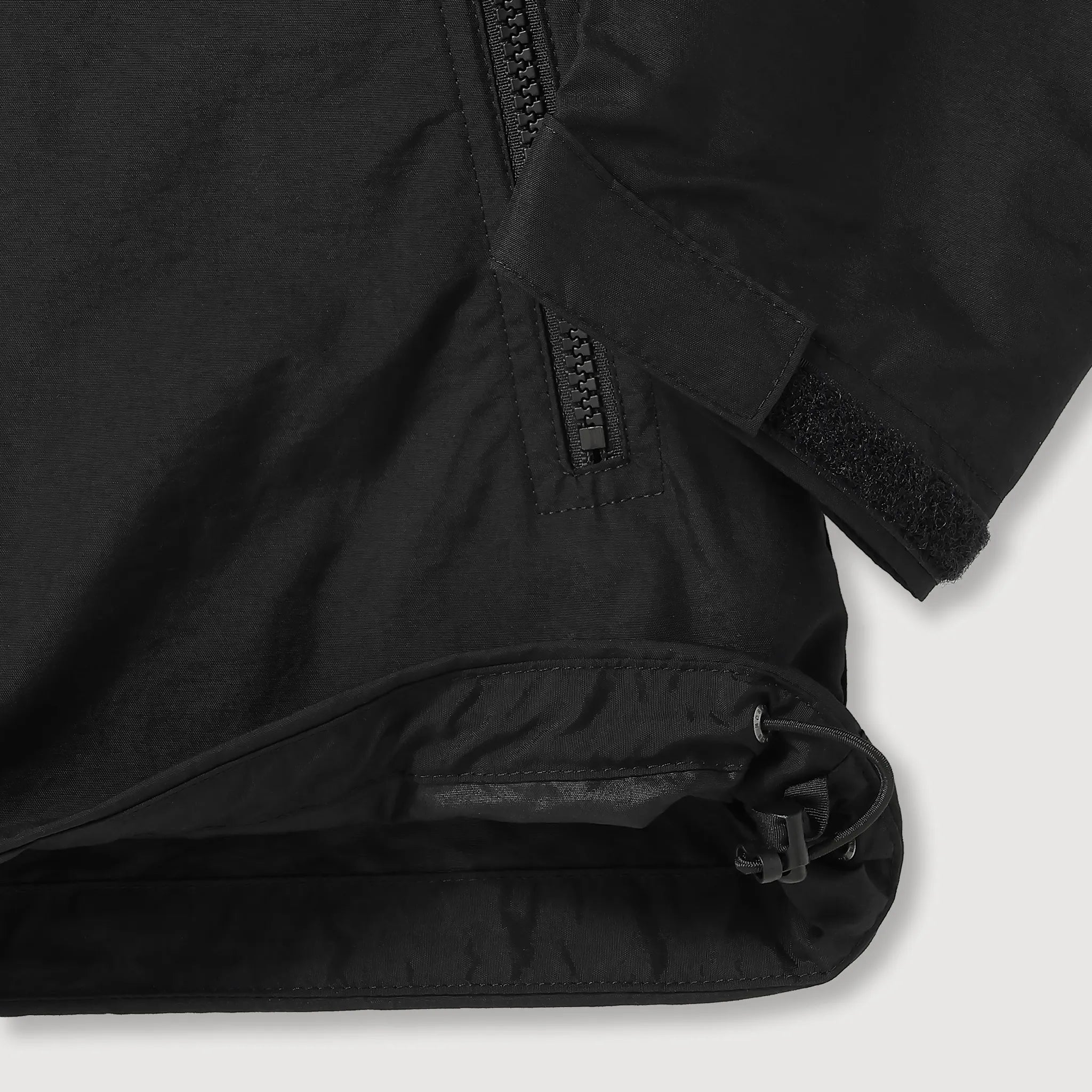 THE NORTH FACE/ザ・ノース・フェイス〉コンパクトジャケット