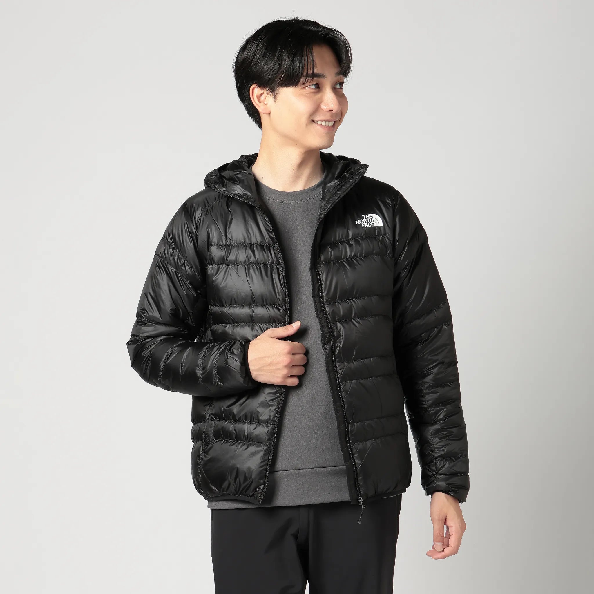 THE NORTH FACE/ザ・ノース・フェイス〉ライトヒートフーディー