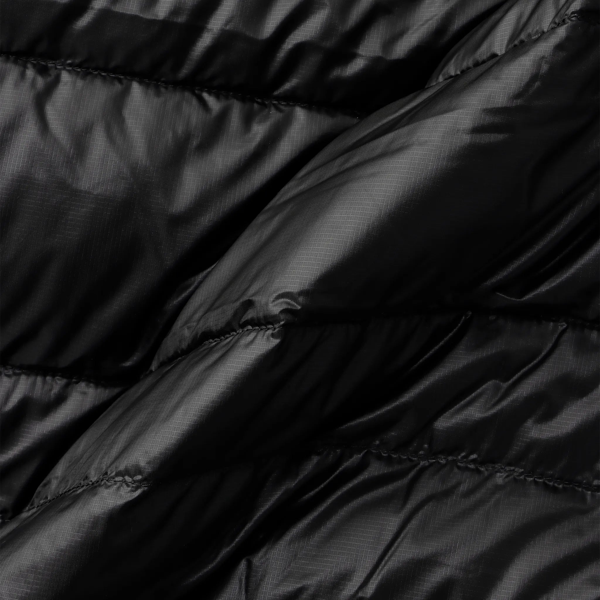 THE NORTH FACE/ザ・ノース・フェイス〉ライトヒートフーディー